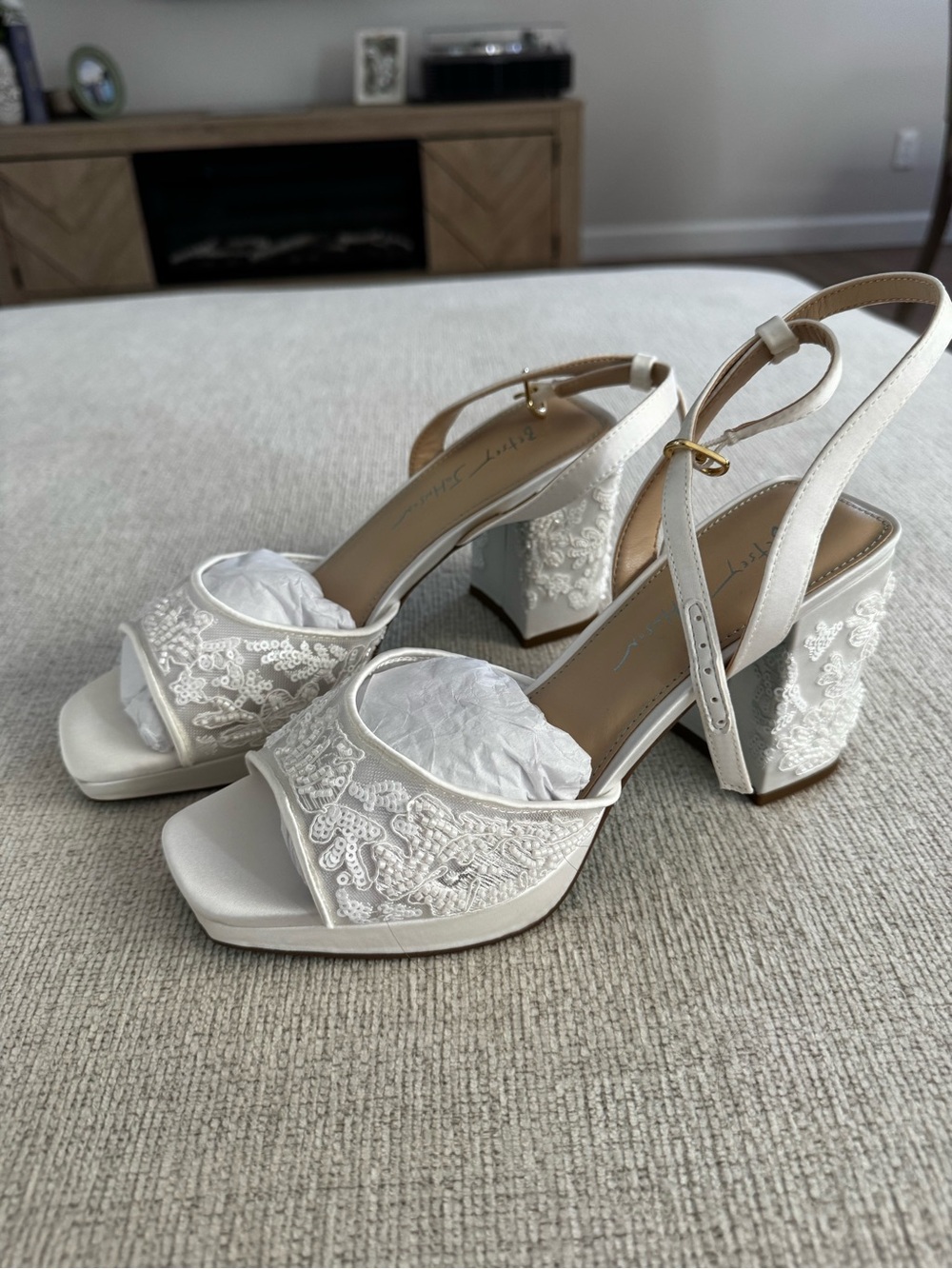 Betsey Johnson Junie Ivory Heels - Picture 2 of 4